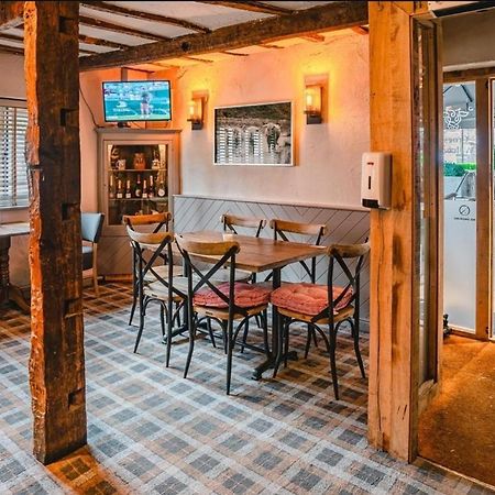 Charming 1-Bed Loft In Caerleon Apartment Newport  Exterior foto